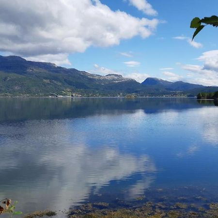 Teigen Leirstad, Feriehus Og Hytter Eikefjord エクステリア 写真