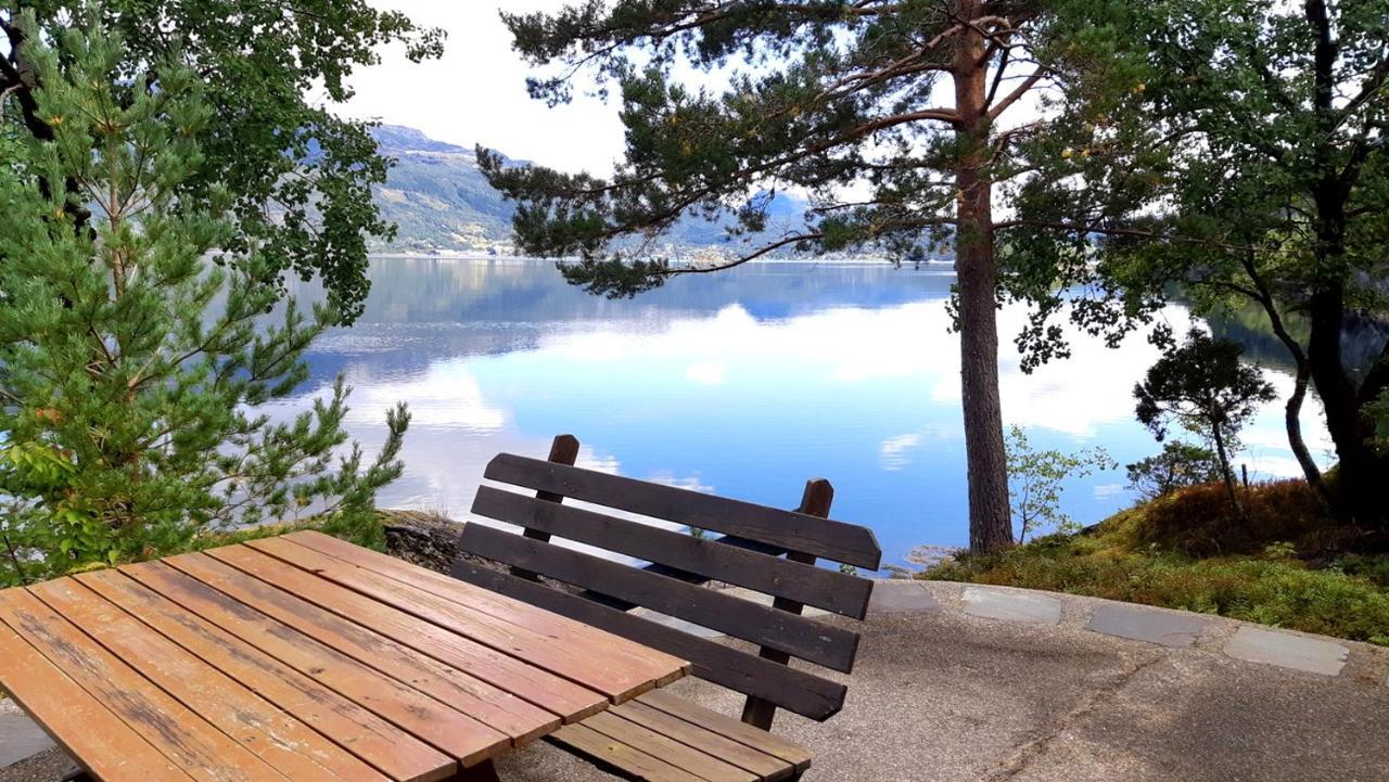 Teigen Leirstad, Feriehus Og Hytter Eikefjord エクステリア 写真